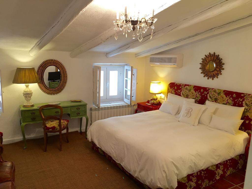 Villa La Tierra Roja à Aliseda Extérieur photo